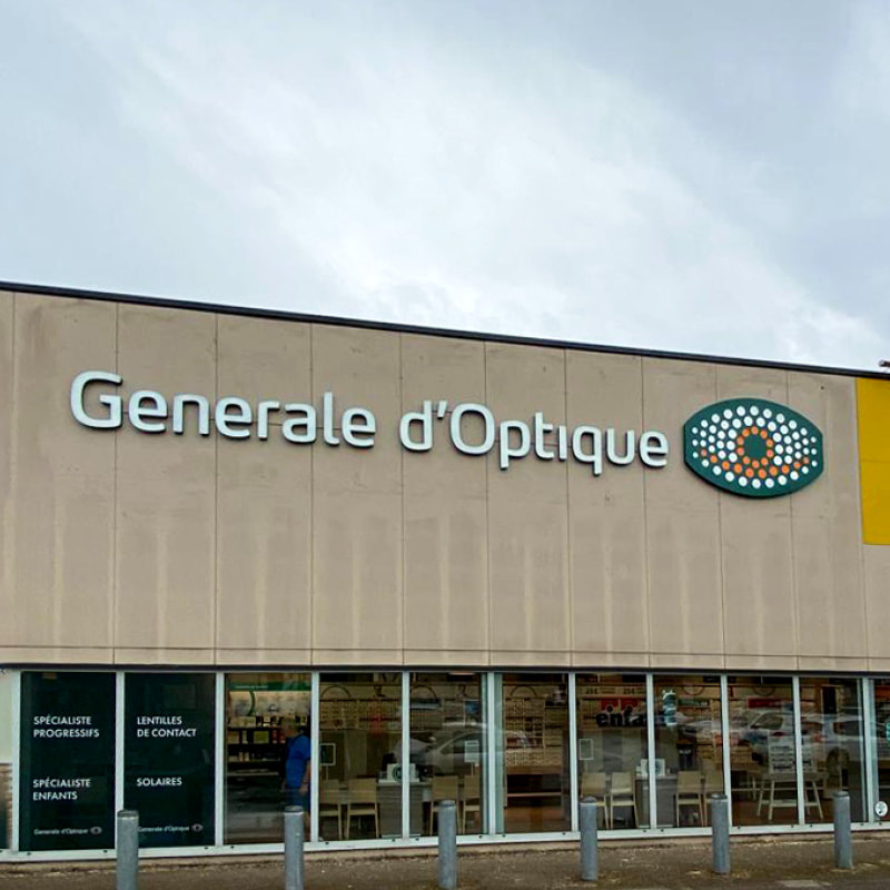 Lettres boitiers pour le magasin Genrale d'Optique à Craponne (69)