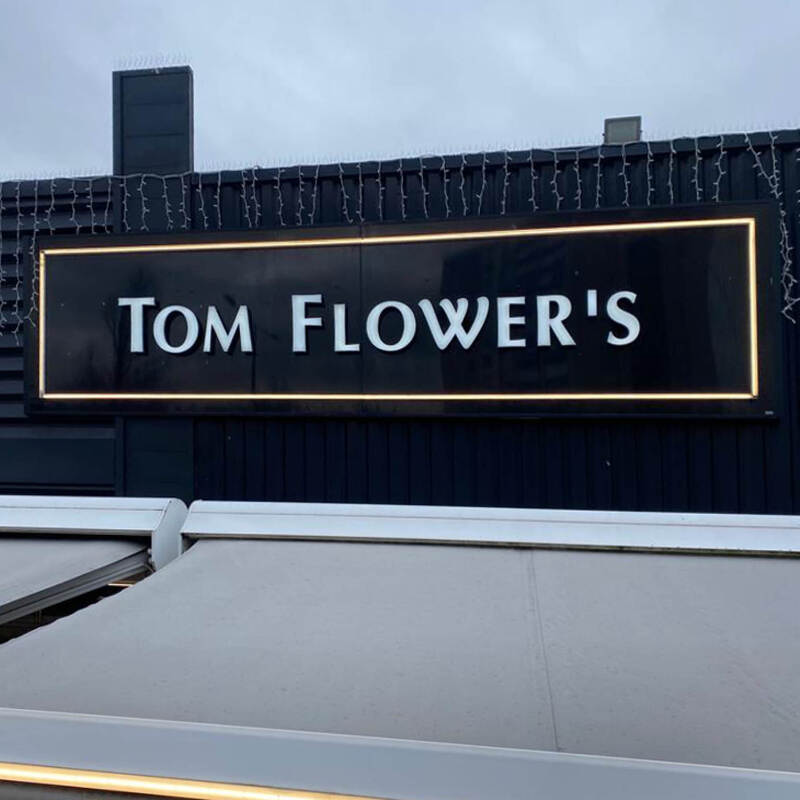 Enseigne bloc led pour Tom Flower's à Mâcon (71)