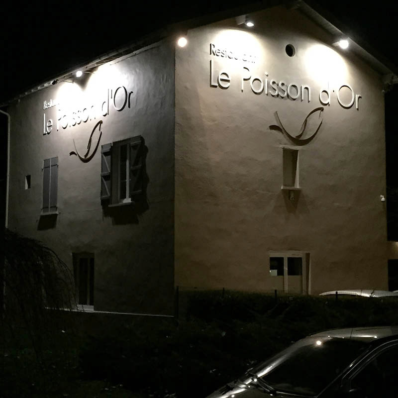 Lettres volume pour le restaurant Le Poisson d'Or à Mâcon- 71
