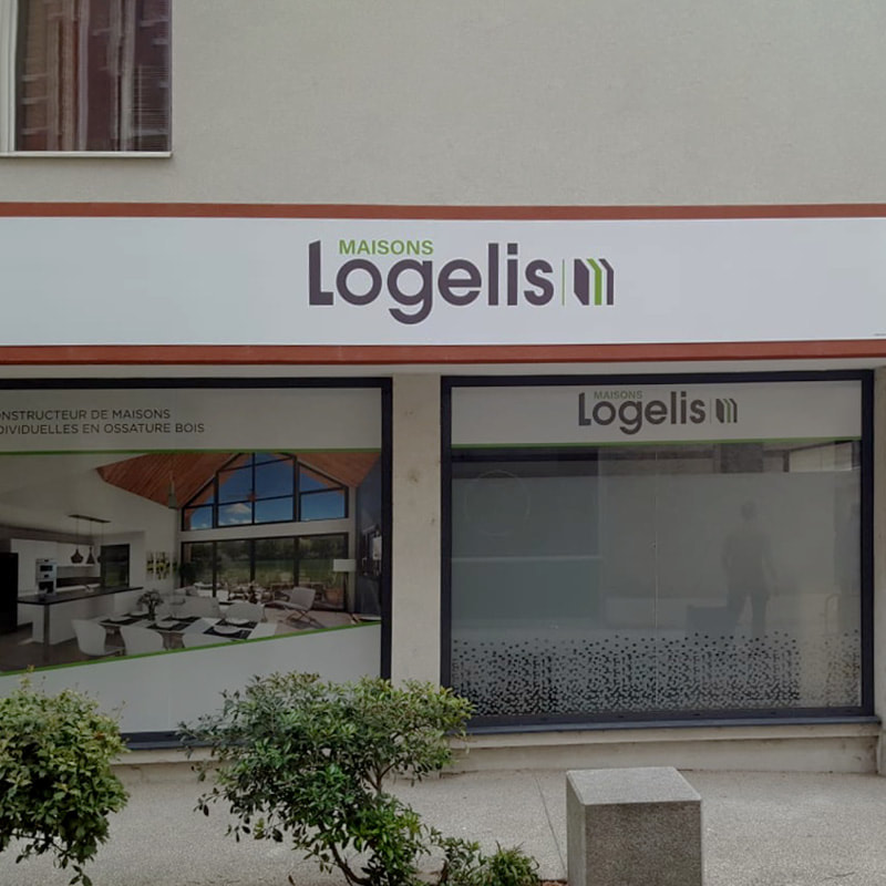 Vitrine pour Maisons Logelis à Romans sur Isère