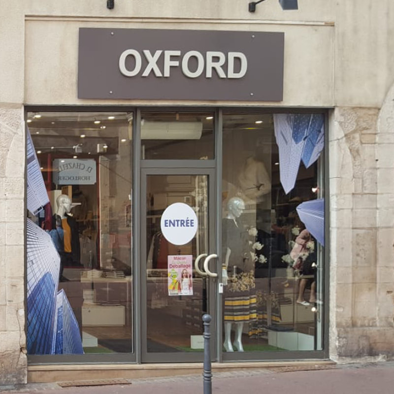 Film vitrage pour la boutique Oxford à Mâcon (71)